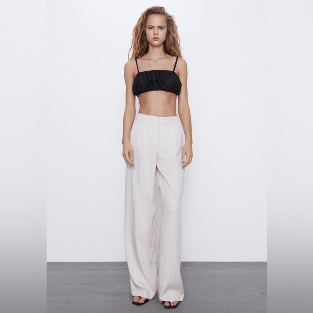 Wide leg pleated pants